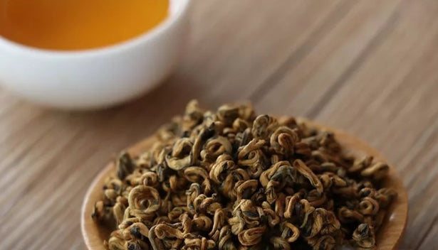 Image 1: The difference between Pu'er tea and black tea